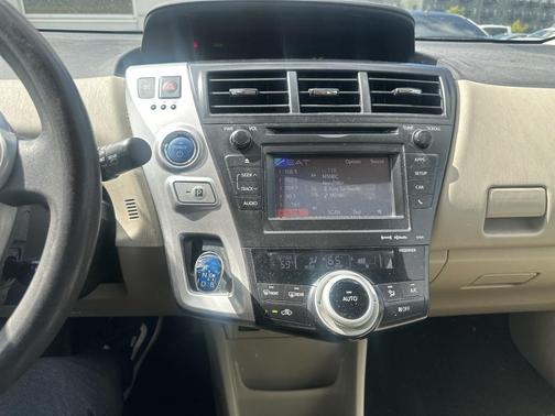 2013 Toyota Prius v Three
