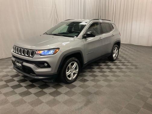 Billet Silver Metallic Clearcoat 2023 Jeep Compass Latitude