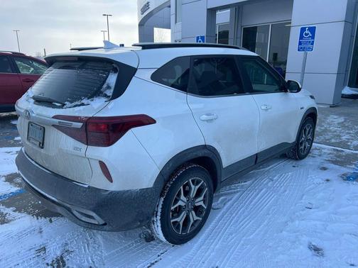 2021 Kia Seltos EX
