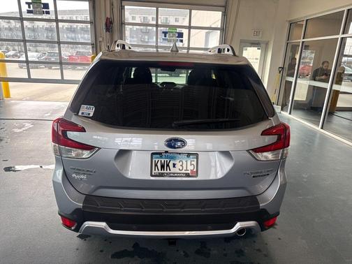 Ice Silver Metallic 2021 Subaru Forester Touring