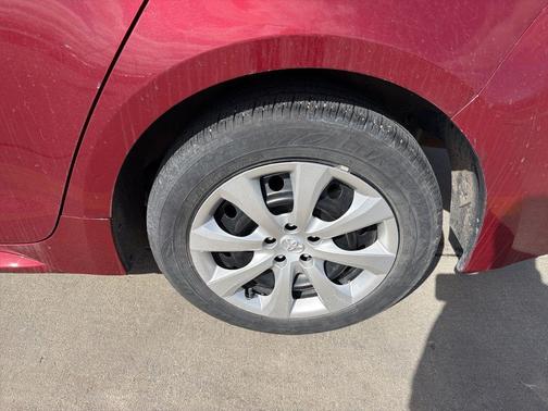 Ruby Flare Pearl 2024 Toyota Corolla LE