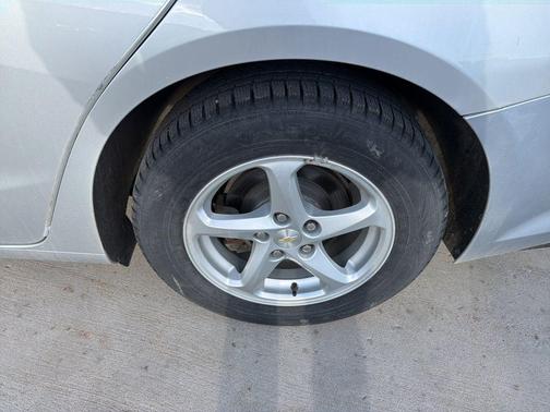 2017 Chevrolet Malibu 1LS