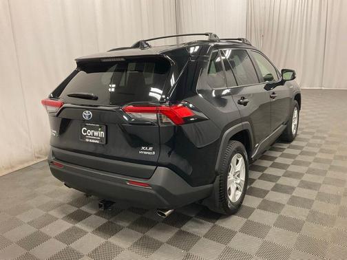 2019 Toyota RAV4 Hybrid XLE