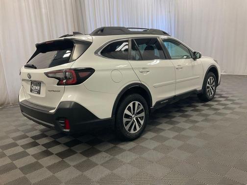 Crystal White Pearl 2020 Subaru Outback Premium