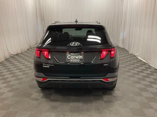 Black Pearl 2024 Hyundai TUCSON SEL