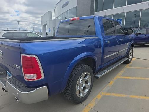 Blue Streak Pearlcoat 2016 RAM 1500 Laramie