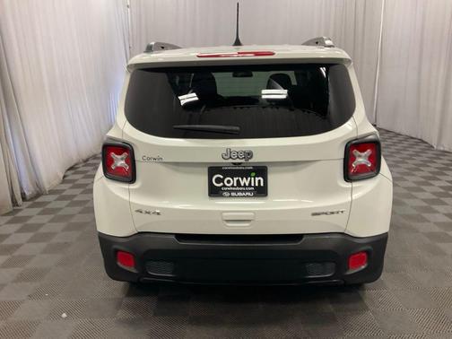 Alpine White 2018 Jeep Renegade Sport