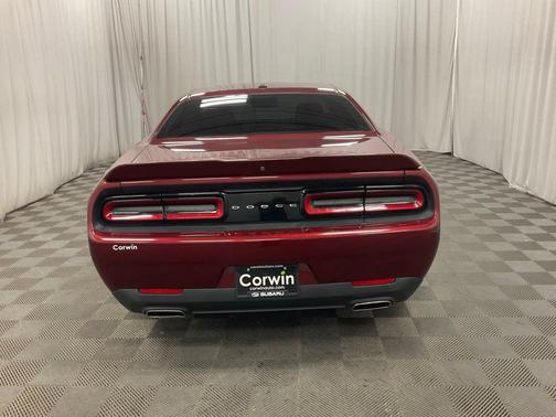 Octane Red Pearlcoat 2020 Dodge Challenger SXT