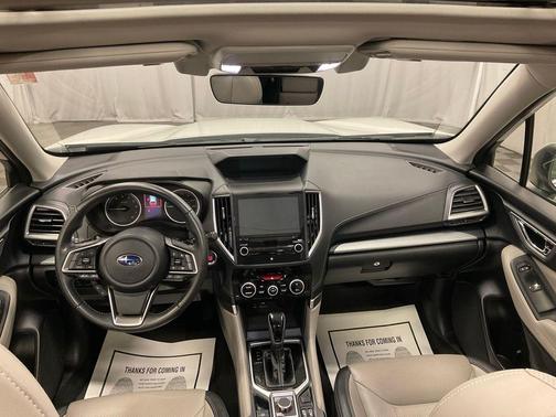 Crystal White Pearl 2021 Subaru Forester Limited