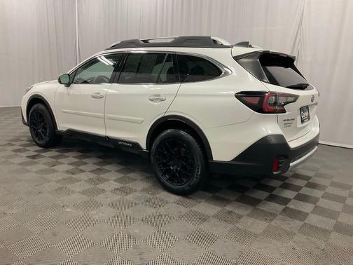 2022 Subaru Outback Touring