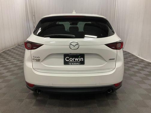 Snowflake White Pearl Metallic 2017 Mazda CX-5 Touring