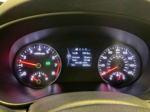 Mineral Silver 2018 Kia Sportage LX