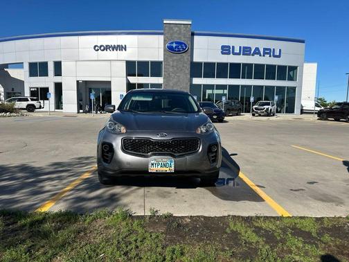 Mineral Silver 2018 Kia Sportage LX