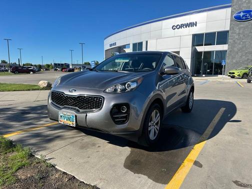 Mineral Silver 2018 Kia Sportage LX