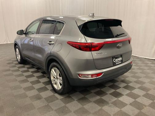 Mineral Silver 2018 Kia Sportage LX