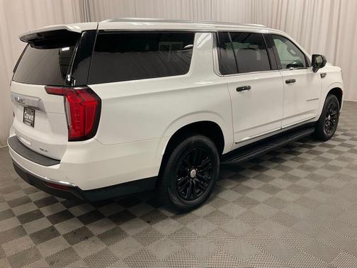 2024 GMC Yukon XL SLT