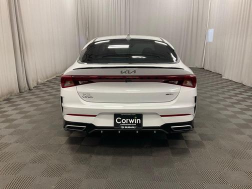 Glacial White Pearl 2024 Kia K5 GT-Line