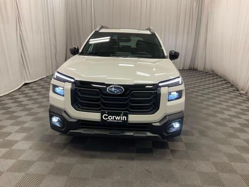 Crystal White Pearl 2026 Subaru Outback Premium