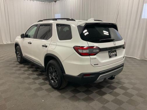 2023 Honda Pilot TrailSport