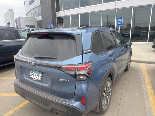 Horizon Blue Pearl 2025 Subaru Forester Touring