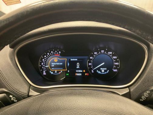 White Platinum Clearcoat Metallic 2017 Lincoln MKX Select
