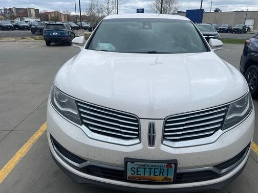 White Platinum Clearcoat Metallic 2017 Lincoln MKX Select