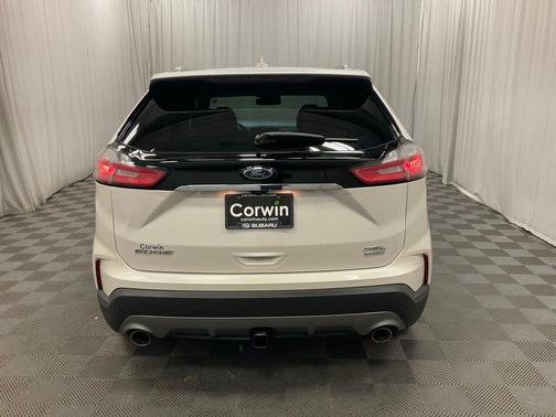 White Platinum Tri-Coat Metallic 2019 Ford Edge SEL