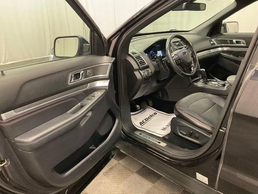 2019 Ford Explorer sport