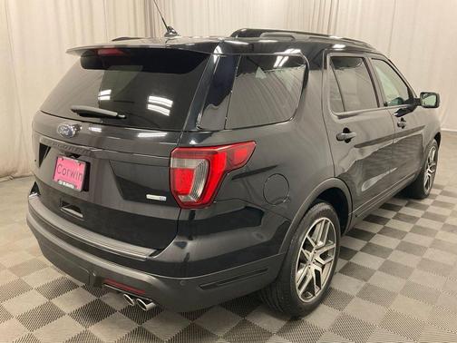 2019 Ford Explorer sport