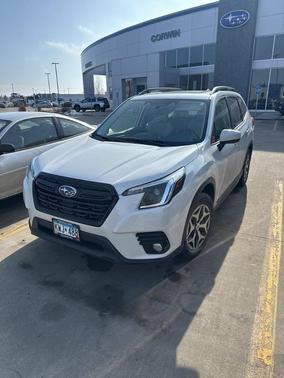 2023 Subaru Forester Premium