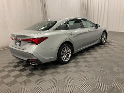 2021 Toyota Avalon XLE