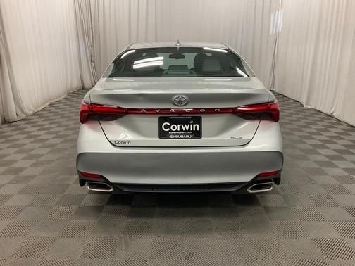 2021 Toyota Avalon XLE