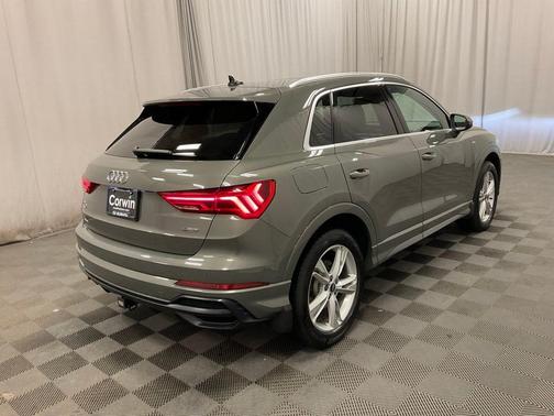 2021 Audi Q3 45 S line Premium