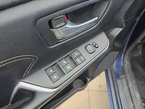 Parisian Night Pearl 2016 Toyota Camry XLE