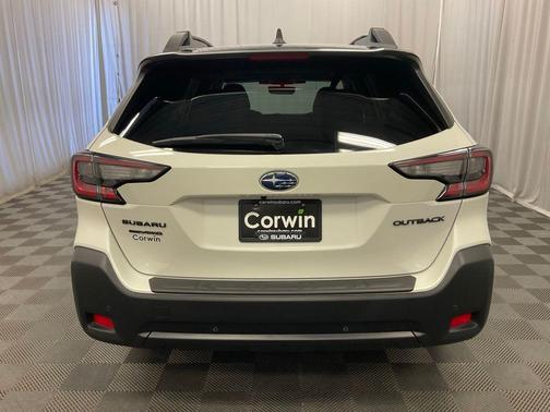 Crystal White Pearl 2024 Subaru Outback Onyx Edition