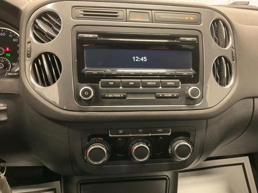 2012 Volkswagen Tiguan SE