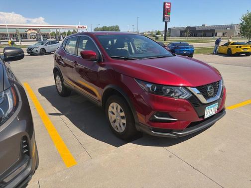 Scarlet Ember 2020 Nissan Rogue Sport S