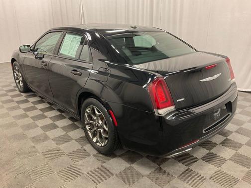 2016 Chrysler 300 S