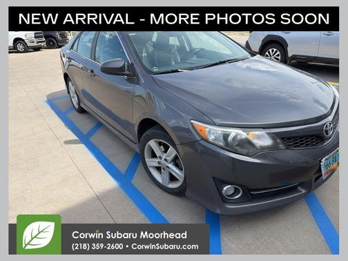 Magnetic Gray Metallic 2014 Toyota Camry SE