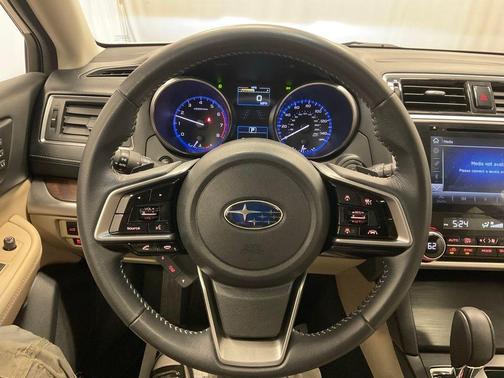 White 2018 Subaru Outback 2.5i Limited