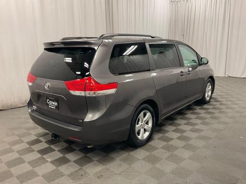 2013 Toyota Sienna 