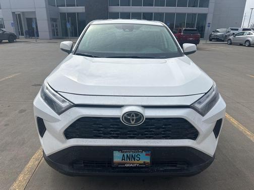 Ice 2025 Toyota RAV4 LE