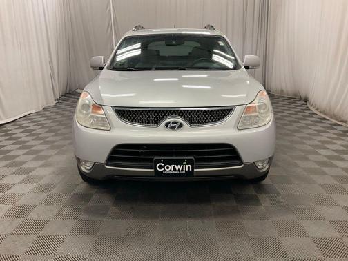 Liquid Silver Metallic 2008 Hyundai Veracruz GLS