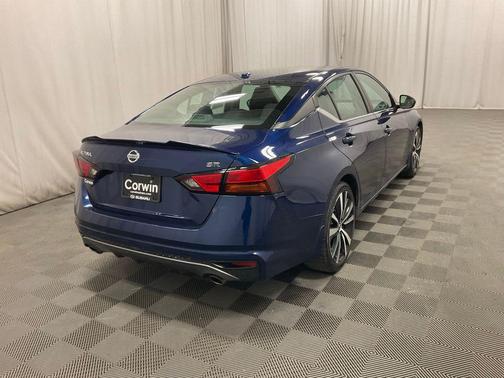 2019 Nissan Altima 2.5 SR