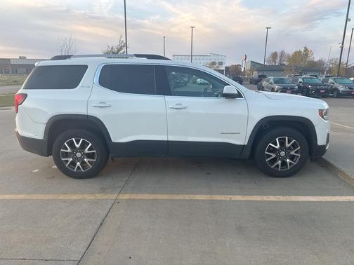 2021 GMC Acadia SLE