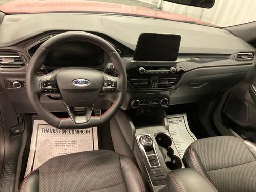 Rapid Red Metallic Tinted Clearcoat 2024 Ford Escape ST-Line