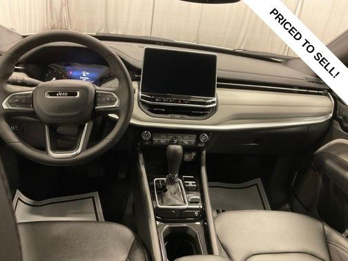 Bright White Clearcoat 2025 Jeep Compass Limited