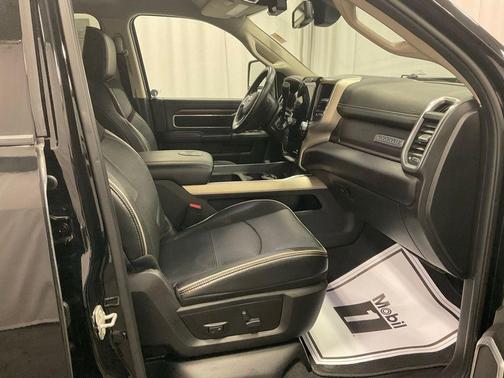 2024 RAM 3500 Laramie