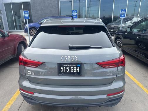 2024 Audi Q3 45 S line Premium