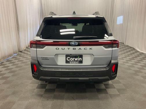 Ice Silver Metallic 2026 Subaru Outback Limited